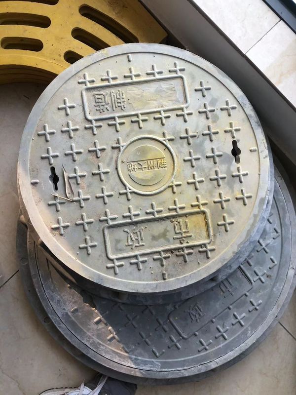 19.7 Inch Grey Fiberglass Circle Manhole Cover General Style For Road Construction