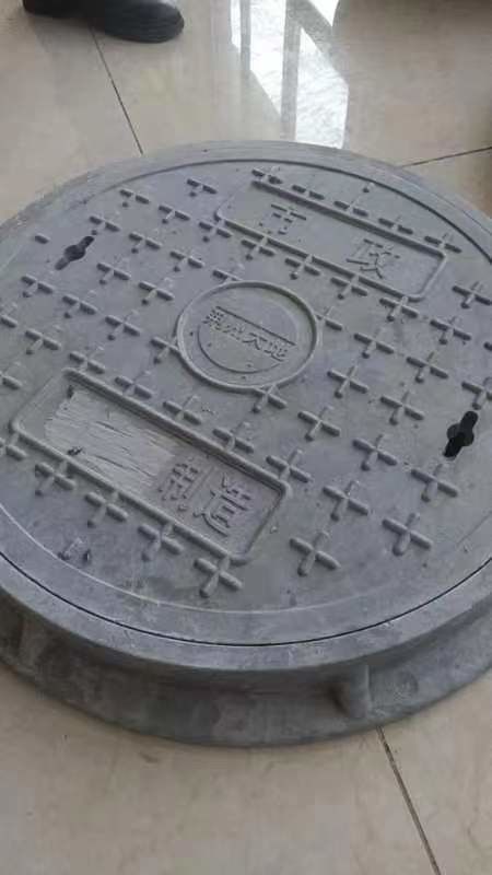 19.7 Inch Grey Fiberglass Circle Manhole Cover General Style For Road Construction