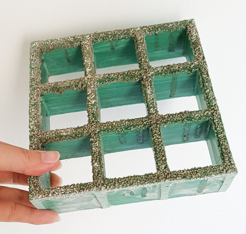 Customized Size FRP Grating To Build The Safety Ladder And Walkway Platform