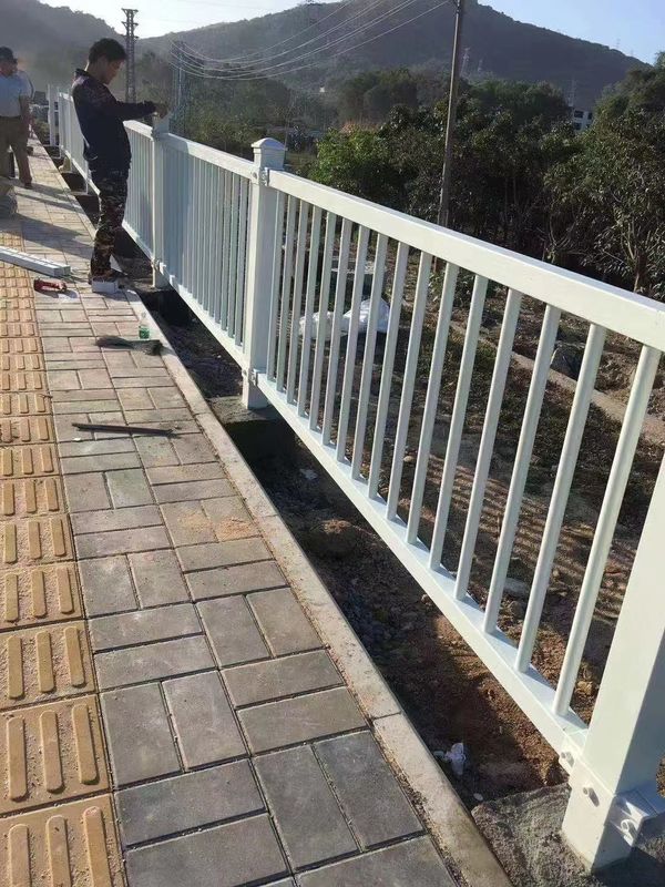 Garden Or Front Courtyard FRP Fence Customized Size And Color